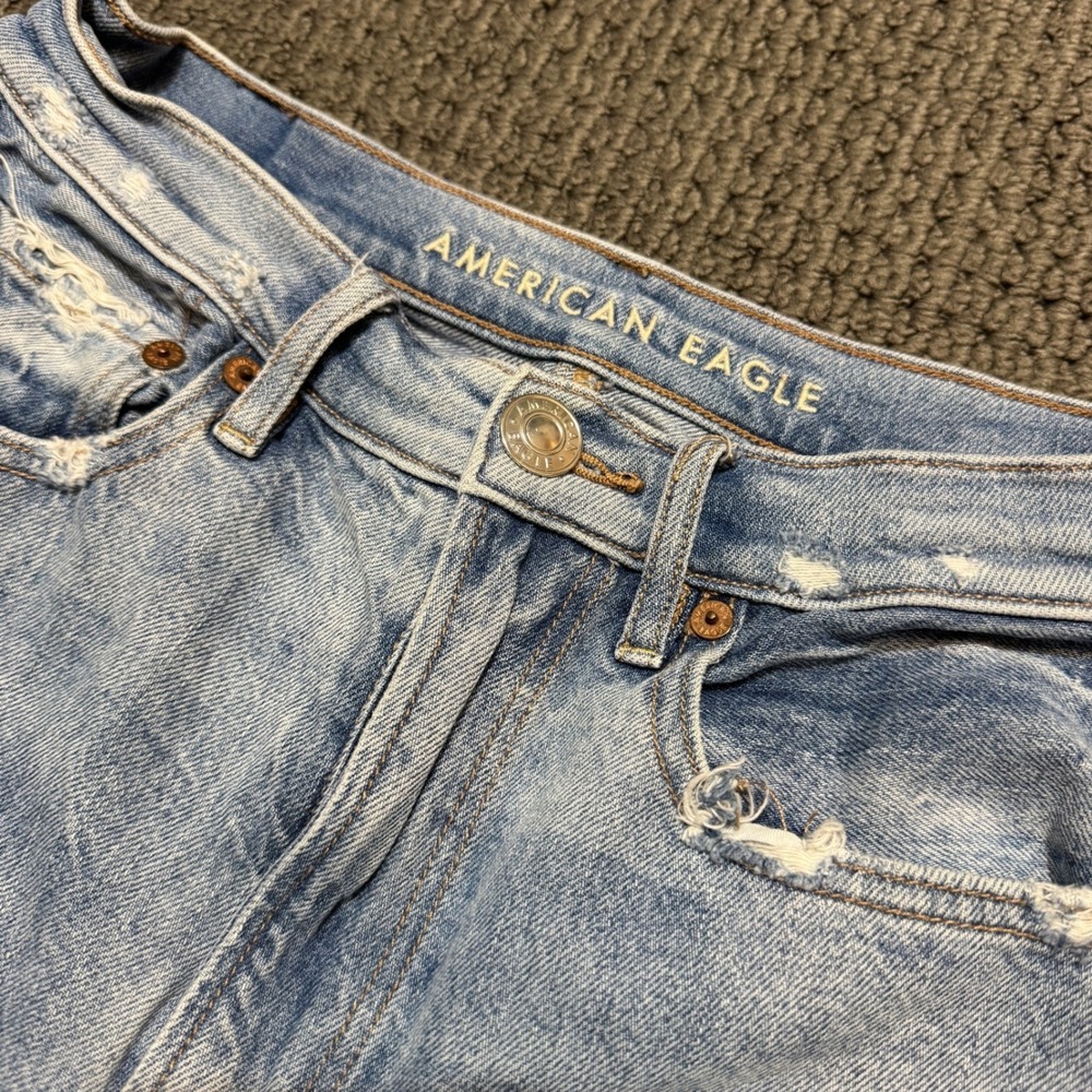 AMERICAN‎ EAGLE Baggy Jean Womens 4 Light Wash Distressed Raw Hem Cotton